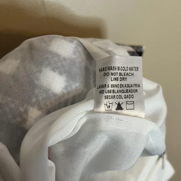 Clothing Obsessed Company Black and White Plaid 3XL Pencil Skirt - Picture 7 of 7